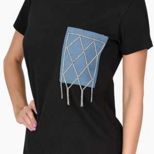 Тениска с камъчета